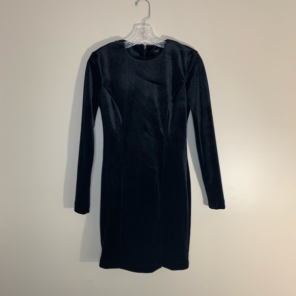 River Island black , velvet mini dress with pink bow. Size -4US - Picture 9 of 10